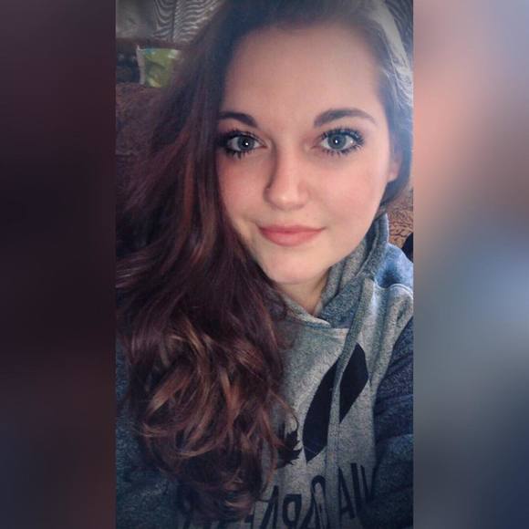 Meet your Posher, Brook - Picture 1 of 1